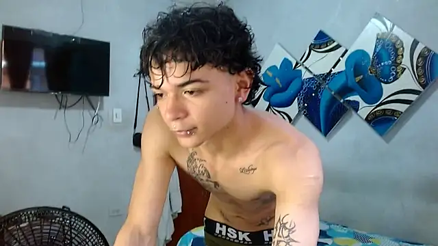 Snapshot of Lovebeng_ chatting on October 11, 7:56 pm Lovebeng online show from October 11, 7:56 pm