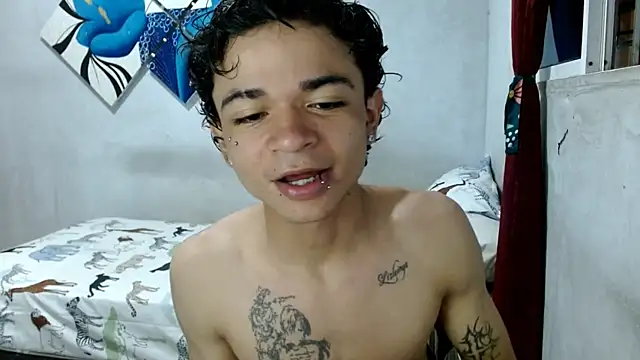 Snapshot of Lovebeng_ chatting on November 6, 12:55 am Lovebeng online show from November 6, 12:55 am