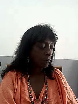 mamakarma1403 online show from March 6, 5:24 am