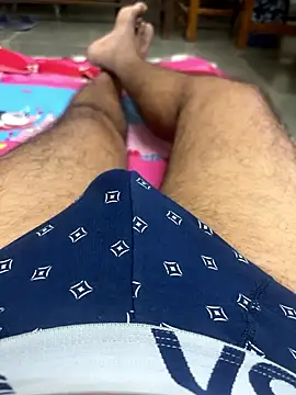 nangakings online show from January 9, 5:15 pm