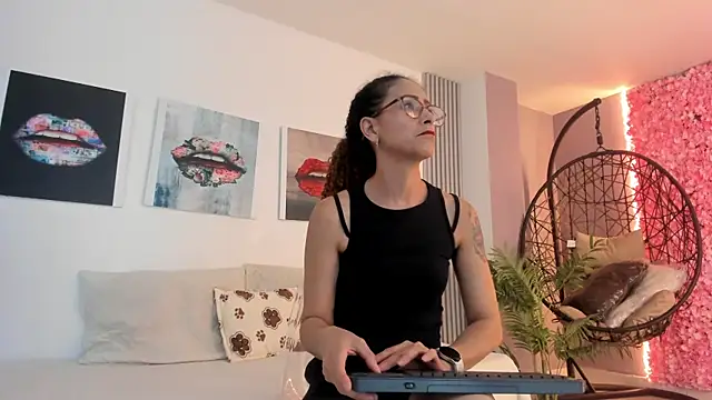 Angela donnato online show from January 29, 3:54 am