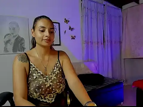 Snapshot of mykaelahoney chatting on December 18, 6:08 am mykaelahoney online show from December 18, 6:08 am