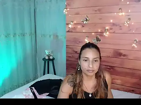 Snapshot of mykaelahoney chatting on March 20, 4:39 am mykaelahoney online show from March 20, 4:39 am