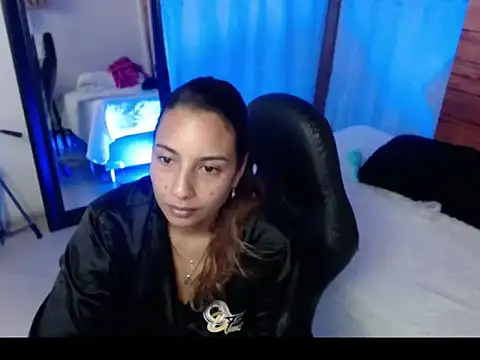 Snapshot of mykaelahoney chatting on April 10, 8:30 am mykaelahoney online show from April 10, 8:30 am