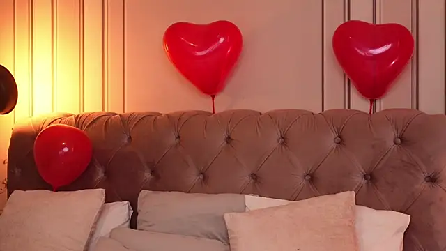 MayaVixxen online show from February 13, 5:58 am