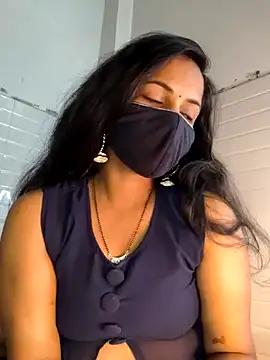 Snapshot of Nehubhabhi26 chatting on December 18, 4:49 pm Nehubhabhi26 online show from December 18, 4:49 pm