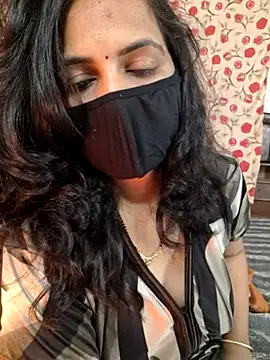 Snapshot of Nehubhabhi26 chatting on March 18, 10:03 am Nehubhabhi26 online show from March 18, 10:03 am