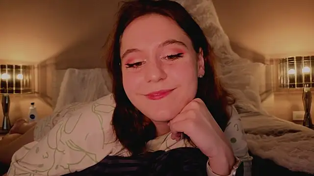 Snapshot of Diana_Flower chatting on October 30, 4:25 am Diana Flower online show from October 30, 4:25 am