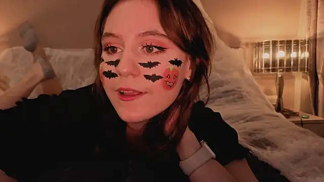 Snapshot of Diana_Flower chatting on October 31, 6:25 am Diana Flower online show from October 31, 6:25 am