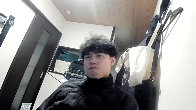 Snapshot of whitebriefboy chatting on February 15, 12:48 am whitebriefboy online show from February 15, 12:48 am