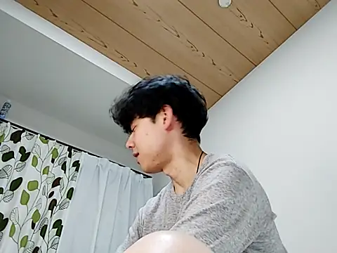 Snapshot of whitebriefboy chatting on March 11, 5:35 pm whitebriefboy online show from March 11, 5:35 pm