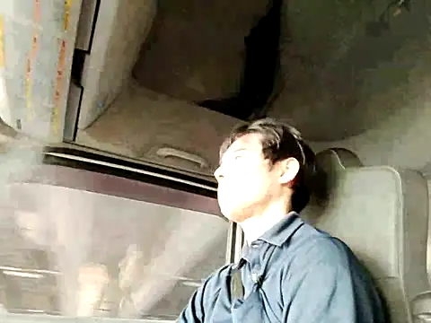 whitebriefboy online show from March 28, 9:58 pm