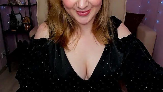 Snapshot of Helens_love chatting on January 6, 4:36 am Helens love online show from January 6, 4:36 am