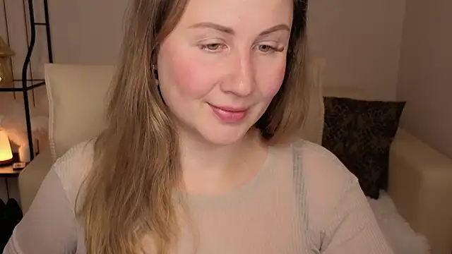 Snapshot of Helens_love chatting on October 17, 1:53 am Helens love online show from October 17, 1:53 am