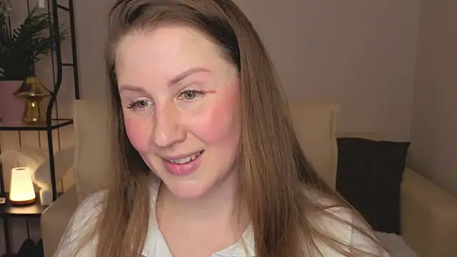 Snapshot of Helens_love chatting on April 27, 8:56 am Helens love online show from April 27, 8:56 am