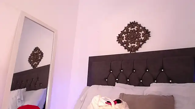 ebony hot1 online show from February 5, 1:44 pm