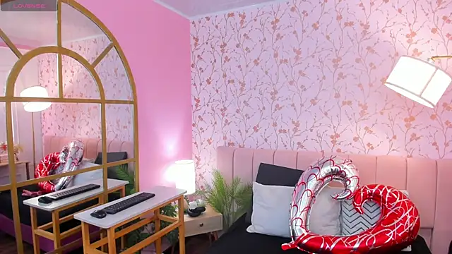Snapshot of amber-hill chatting on February 16, 12:19 am amber-hill online show from February 16, 12:19 am