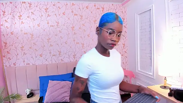 amber-hill online show from March 1, 12:07 pm