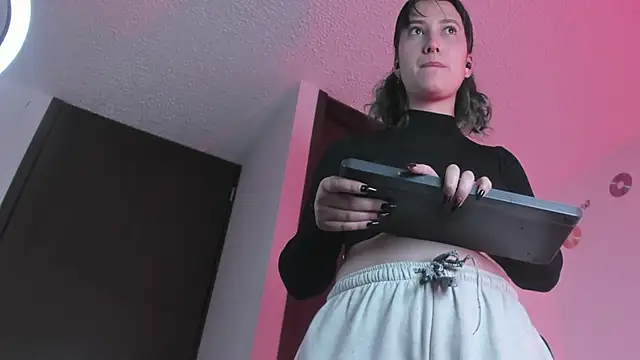 hitomi arata online show from February 14, 7:23 pm