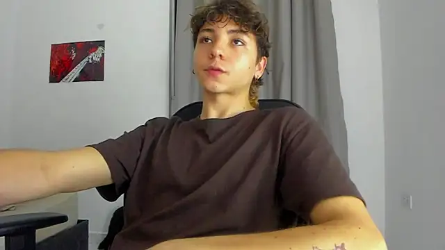 Snapshot of Joe23__ chatting on October 15, 4:45 am Joe23 online show from October 15, 4:45 am