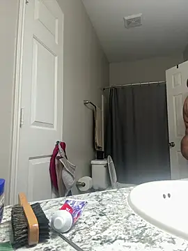 Snapshot of SexyHoneyRedd chatting on February 12, 11:29 am SexyHoneyRedd online show from February 12, 11:29 am