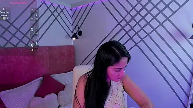 Janne lee online show from December 6, 8:07 pm