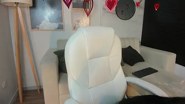 Janne lee online show from February 8, 10:07 am