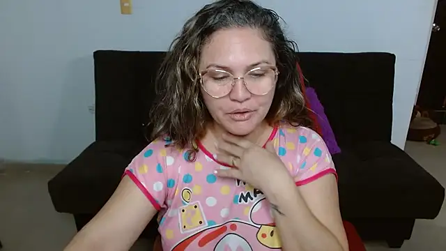 helenca43 online show from January 9, 11:46 am