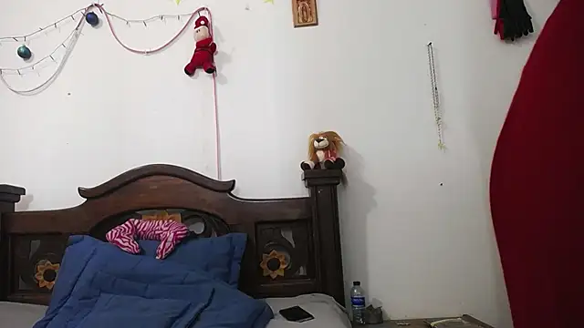 DominaLeona online show from December 16, 8:26 pm