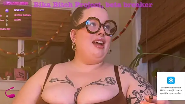 MissBika online show from December 5, 6:10 am