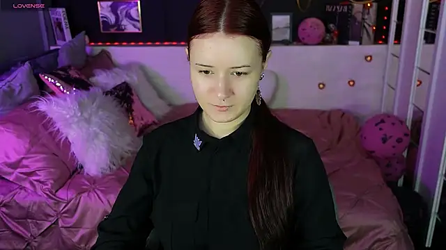 Lily Moonlight online show from February 22, 7:51 am