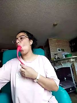 Im Alma  online show from March 20, 1:49 pm