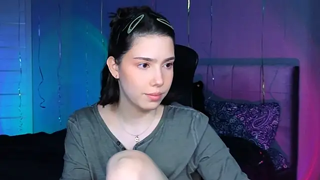 Stacy Gonzales  online show from March 26, 8:09 am