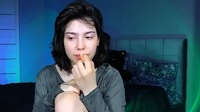 Stacy Gonzales  online show from April 19, 10:03 am