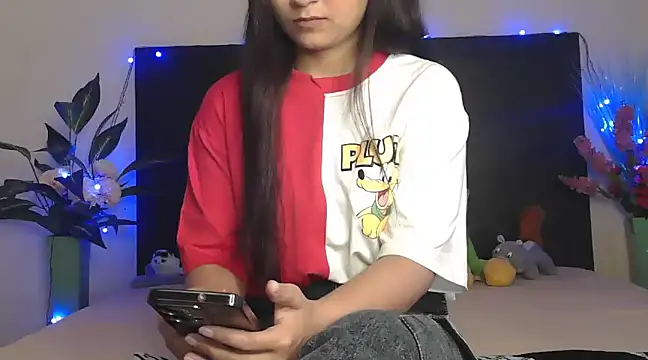 WildRuhi20 online show from March 1, 5:52 am