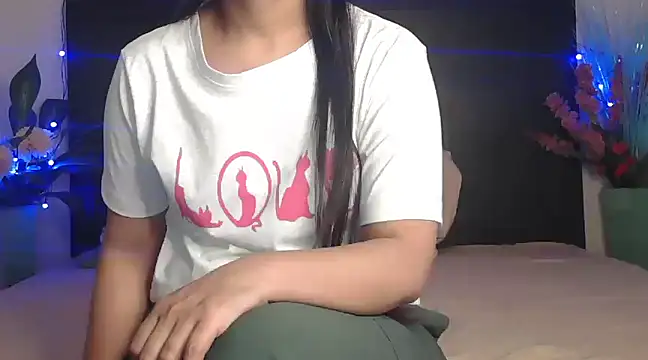 WildRuhi20 online show from March 21, 8:06 am