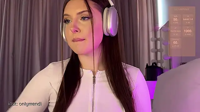 Snapshot of MENNDI chatting on January 29, 11:41 am MENNDI online show from January 29, 11:41 am