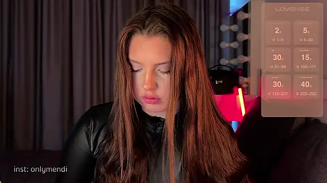 Snapshot of MENNDI chatting on February 21, 2:27 pm MENNDI online show from February 21, 2:27 pm