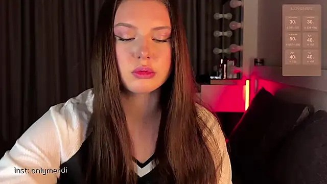 Snapshot of MENNDI chatting on February 27, 5:47 pm MENNDI online show from February 27, 5:47 pm