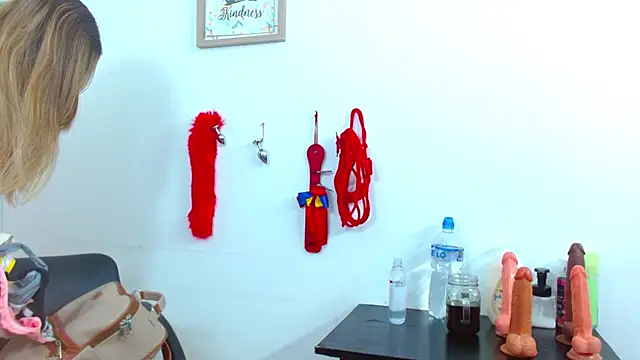 JessicaRabbit04 online show from January 10, 4:54 am