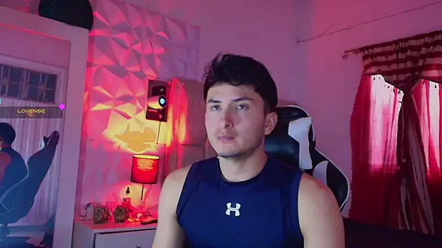 santyago taylor online show from December 30, 6:49 pm