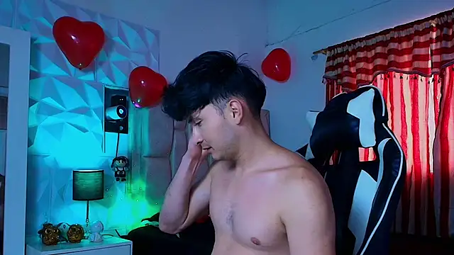 santyago taylor online show from February 20, 7:41 pm