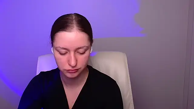 Fantasy July online show from December 2, 9:35 am