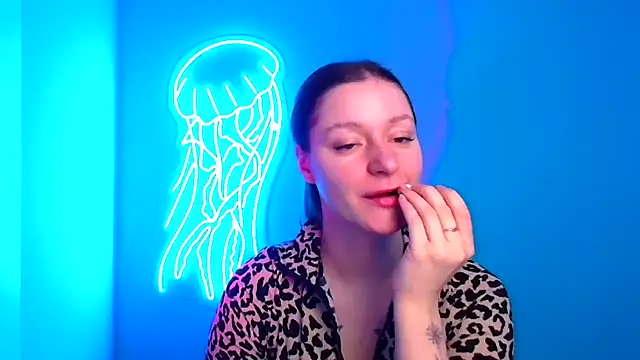 Fantasy July online show from December 18, 7:04 am