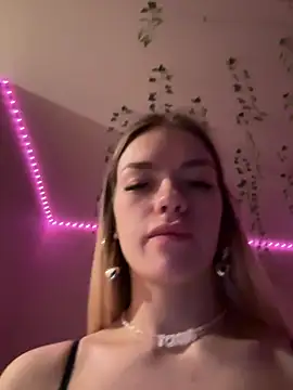 Snapshot of -Sexy_Barbie- chatting on February 25, 1:06 pm -Sexy Barbie- online show from February 25, 1:06 pm
