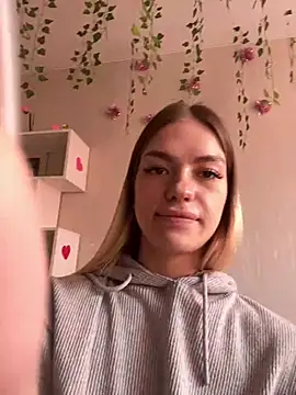 Snapshot of -Sexy_Barbie- chatting on March 12, 6:18 am -Sexy Barbie- online show from March 12, 6:18 am