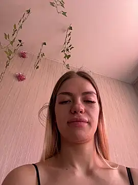 Snapshot of -Sexy_Barbie- chatting on March 14, 6:21 am -Sexy Barbie- online show from March 14, 6:21 am