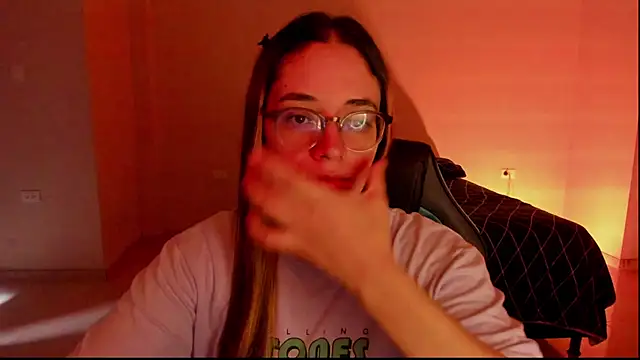 atenas 05  online show from September 12, 6:19 pm