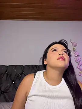 alisson carolina73 online show from August 9, 12:45 am