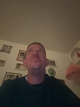 Snapshot of mrwright878787 chatting on September 12, 7:47 pm mrwright878787 online show from September 12, 7:47 pm